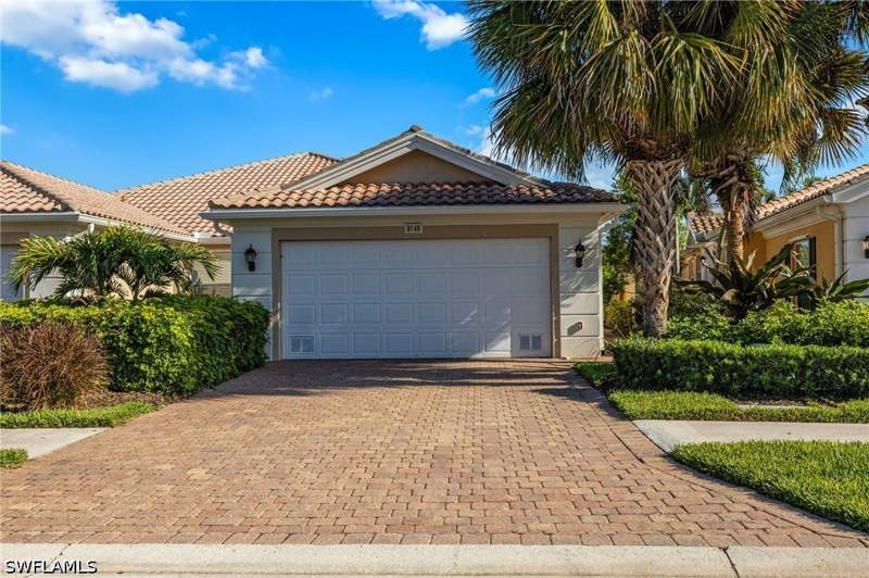 2 bedroom Attached at 8149 Xenia Ln, Verona Walk, Naples — photo 2