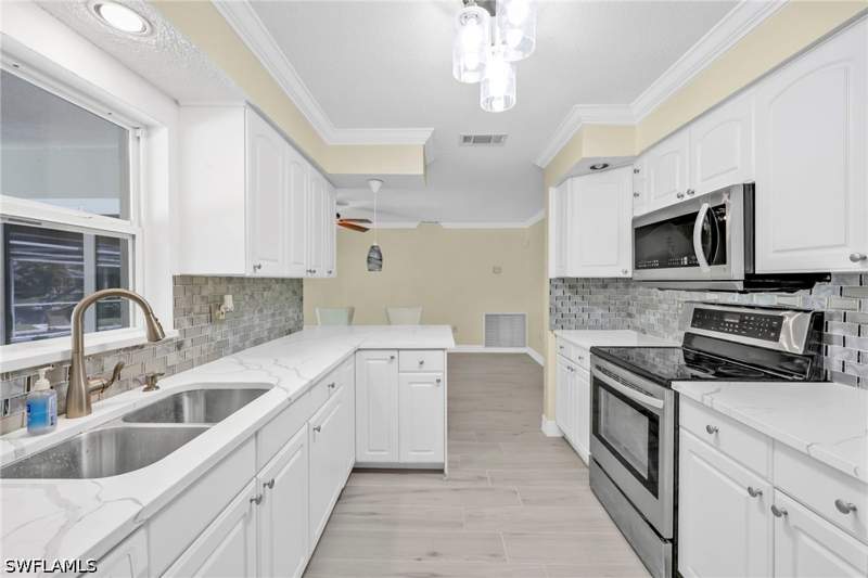 3 bedroom SingleFamilyResidence at 1831 Palaco Grande Pkwy, Palaco Grande, Cape Coral — photo 4