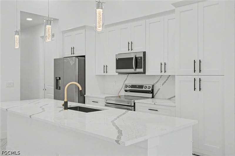 4 bedroom SingleFamilyResidence at 1116 Leroy Ave, Lehigh Acres, Lehigh Acres — photo 5