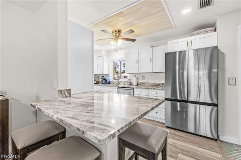 3018 SE 17th Pl, Cape Coral FL - photo 9 of 24