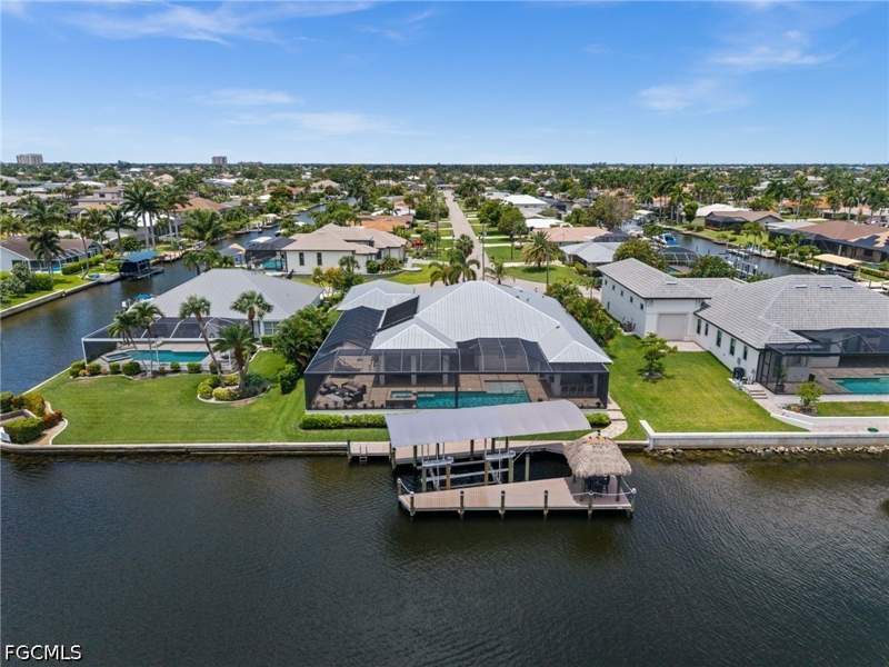 4 bedroom SingleFamilyResidence at 105 SW 52nd St, Cape Coral, Cape Coral — photo 4