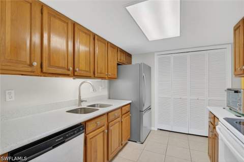 3044 Kings Lake Blvd 7568, Naples FL - photo 11 of 31