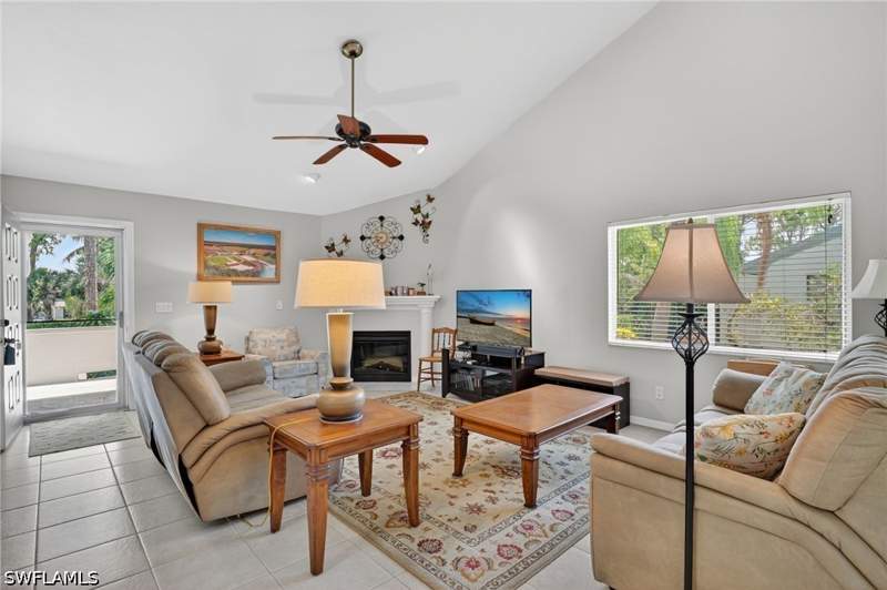 3 bedroom Condominium at 3044 Kings Lake Blvd 7568, Camelot At Kings Lake, Naples — photo 3