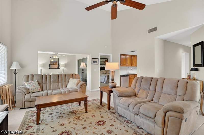 3 bedroom Condominium at 3044 Kings Lake Blvd 7568, Camelot At Kings Lake, Naples — photo 5