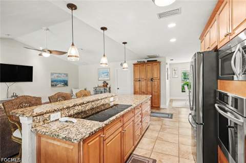 1533 SW 57th Ter, Cape Coral FL - photo 11 of 33