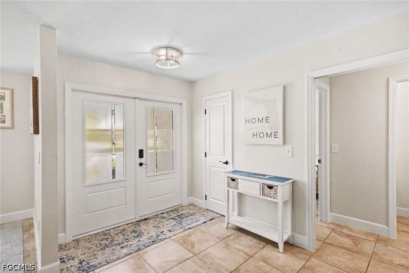 4 bedroom SingleFamilyResidence at 1533 SW 57th Ter, Cape Coral, Cape Coral — photo 4