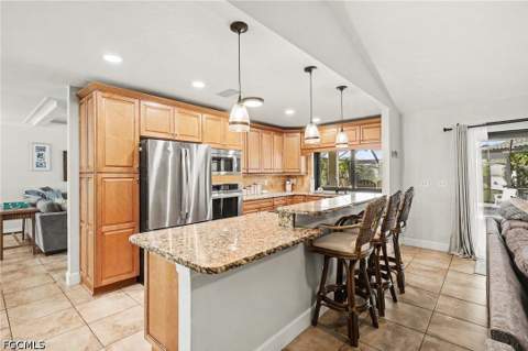 1533 SW 57th Ter, Cape Coral FL - photo 9 of 33