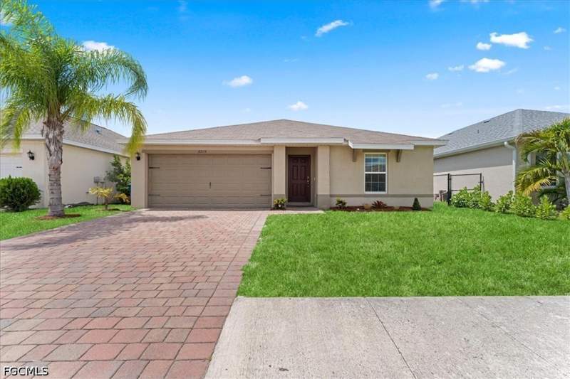 4 bedroom SingleFamilyResidence at 10535 Crossback Ln, Marblebrook, Lehigh Acres — photo 3