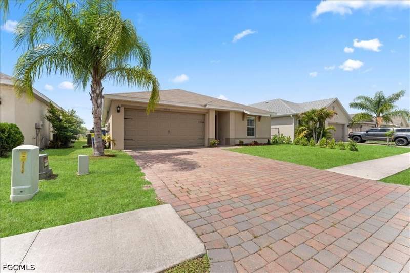 4 bedroom SingleFamilyResidence at 10535 Crossback Ln, Marblebrook, Lehigh Acres — photo 5