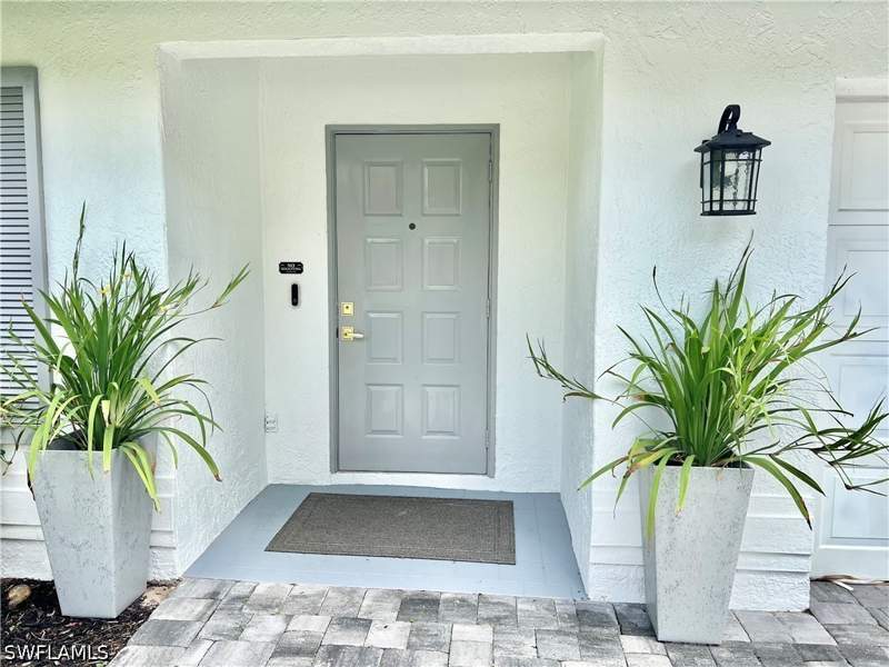 3 bedroom SingleFamilyResidence at 2499 River Reach Dr, River Reach, Naples — photo 5