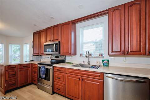 16820 Banyon Dr, Fort Myers FL - photo 24 of 34