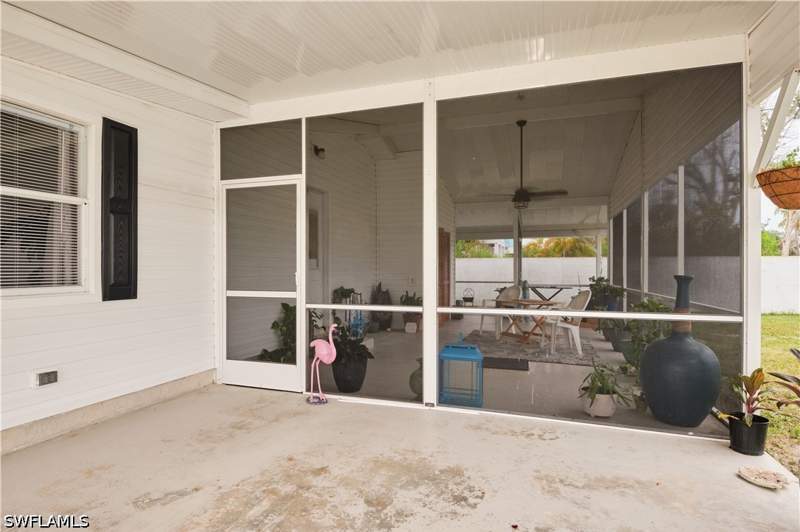 5 bedroom SingleFamilyResidence at 16820 Banyon Dr, Cottage Point Unrec, Fort Myers — photo 3