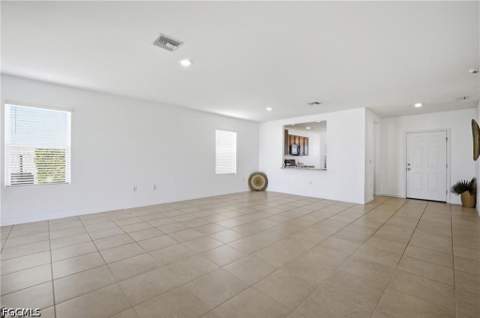 10884 Marble Brook Blvd, Lehigh Acres FL - photo 10 of 33