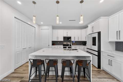 1902 NE 20th St, Cape Coral FL - photo 10 of 32