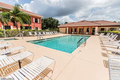 13761 Julias Way 323, Fort Myers FL - photo 10 of 27