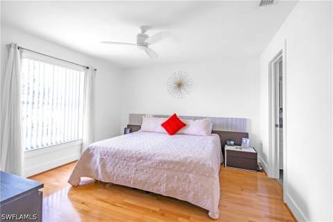 1330 Derbyshire Ct E203, Naples FL - photo 19 of 39