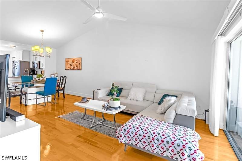 2 bedroom Condominium at 1330 Derbyshire Ct E203, Canterbury Village, Naples — photo 4