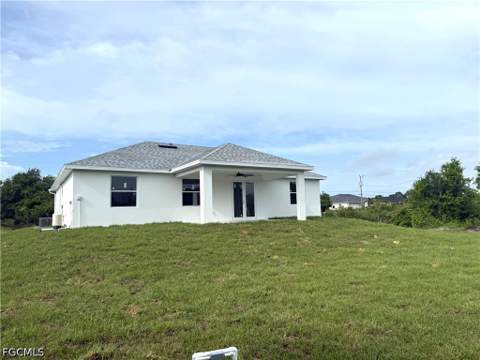 2604 15th St SW, Lehigh Acres FL - photo 7 of 26