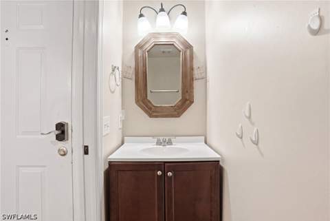 1096 Woodshire Ln C202, Naples FL - photo 10 of 32