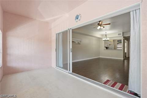 1096 Woodshire Ln C202, Naples FL - photo 18 of 32