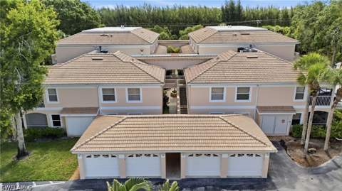 1096 Woodshire Ln C202, Naples FL - photo 20 of 32