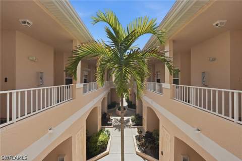 1096 Woodshire Ln C202, Naples FL - photo 7 of 32