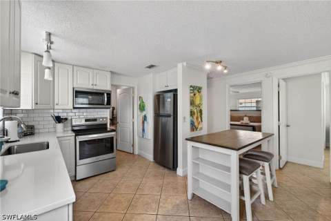 559 105th Ave N, Naples FL - photo 16 of 25