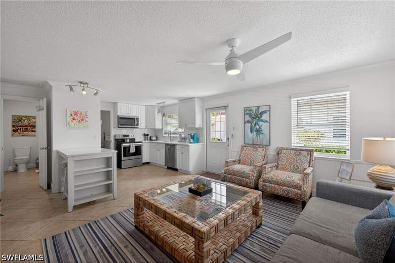 4 bedroom Duplex at 559 105th Ave N, Naples Park, Naples — photo 5