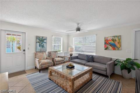 559 105th Ave N, Naples FL - photo 6 of 25