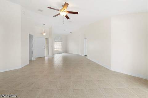 10340 Regent Cir, Naples FL - photo 10 of 34