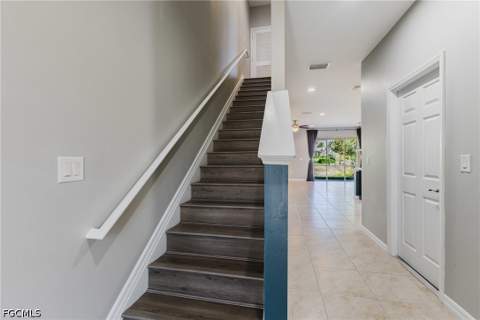 4093 Wilmont Pl, Fort Myers FL - photo 13 of 50
