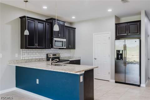 4093 Wilmont Pl, Fort Myers FL - photo 14 of 50