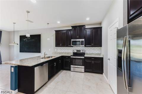 4093 Wilmont Pl, Fort Myers FL - photo 16 of 50