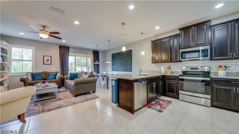 4093 Wilmont Pl, Fort Myers FL - photo 19 of 50