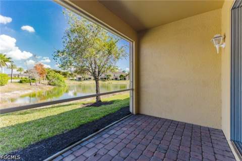 4093 Wilmont Pl, Fort Myers FL - photo 7 of 50
