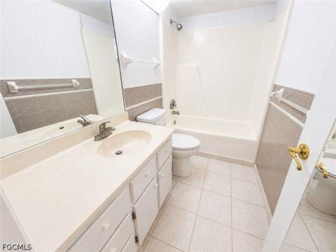 4116 SE 20th Pl 102, Cape Coral FL - photo 11 of 32