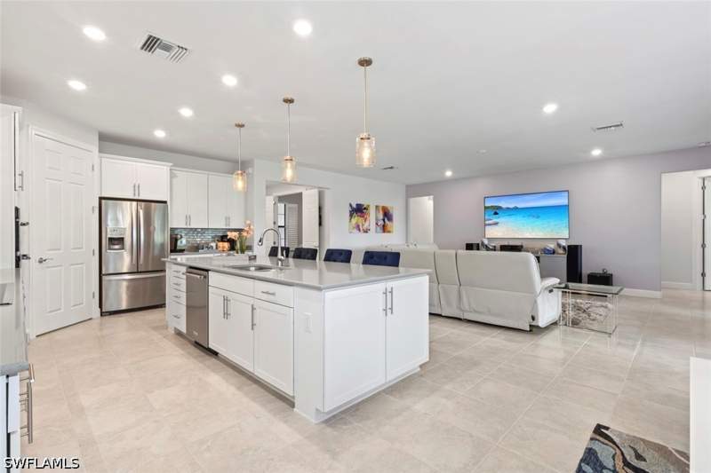 3 bedroom SingleFamilyResidence at 5874 Champion Ln, Del Webb, Ave Maria — photo 4