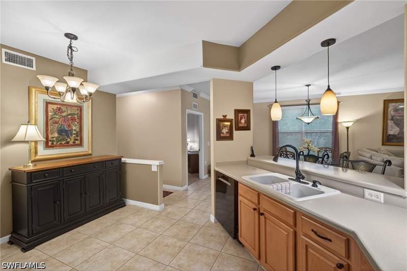2 bedroom Condominium at 10109 Colonial Country Club Blvd 2410, Garden Lakes, Fort Myers — photo 5
