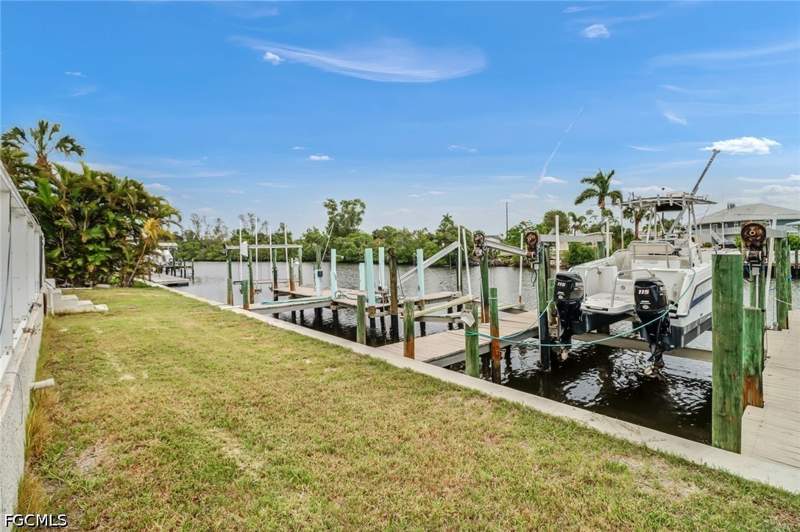 3 bedroom SingleFamilyResidence at 17731 Broadway Ave, Tip Top Isles, Fort Myers Beach — photo 5
