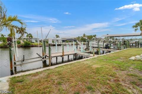 17731 Broadway Ave, Fort Myers Beach FL - photo 6 of 16