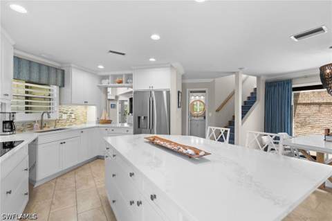 4008 Crayton Rd A1, Naples FL - photo 6 of 47