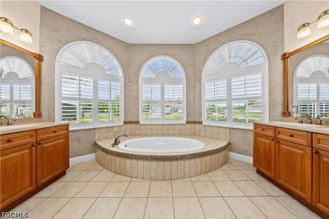680 Mirror Lakes Ct, Lehigh Acres FL - photo 21 of 33