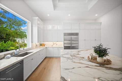 623 Park Shore Dr, Naples FL - photo 10 of 43