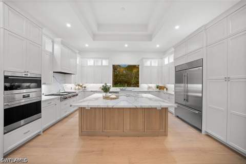 623 Park Shore Dr, Naples FL - photo 11 of 43
