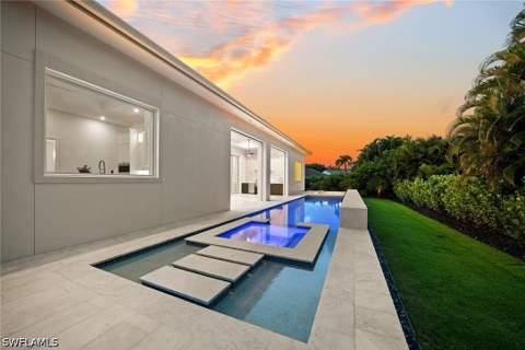 623 Park Shore Dr, Naples FL - photo 24 of 43