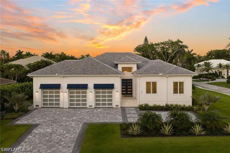 5 bedroom SingleFamilyResidence at 623 Park Shore Dr, Park Shore, Naples — photo 3