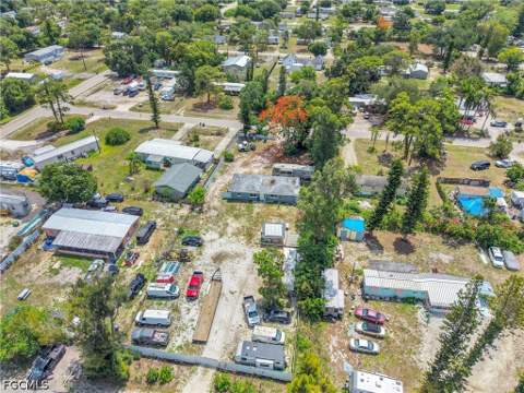 8396 Sevigny Dr, North Fort Myers FL - photo 8 of 31