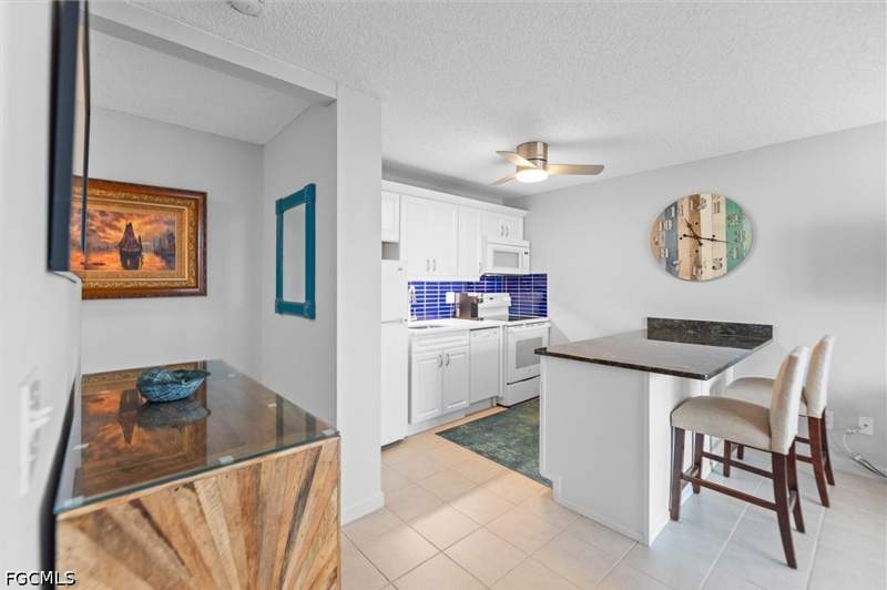 1 bedroom Condominium at 7360 Estero Blvd Ph2, Estero Beach And Tennis Club, Fort Myers Beach — photo 3