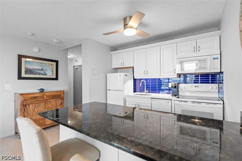1 bedroom Condominium at 7360 Estero Blvd Ph2, Estero Beach And Tennis Club, Fort Myers Beach — photo 4