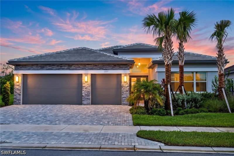 3 bedroom SingleFamilyResidence at 12217 Eucalyptus Way, Valencia Trails, Naples — photo 2